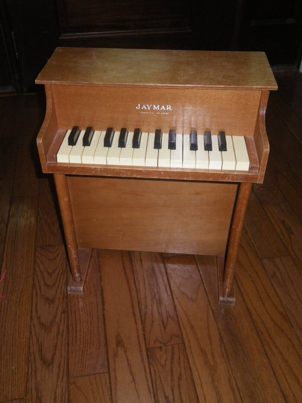 Vintage Jamar Child’s Small Wood Upright 25-Key Piano Made In USA Toddler Music